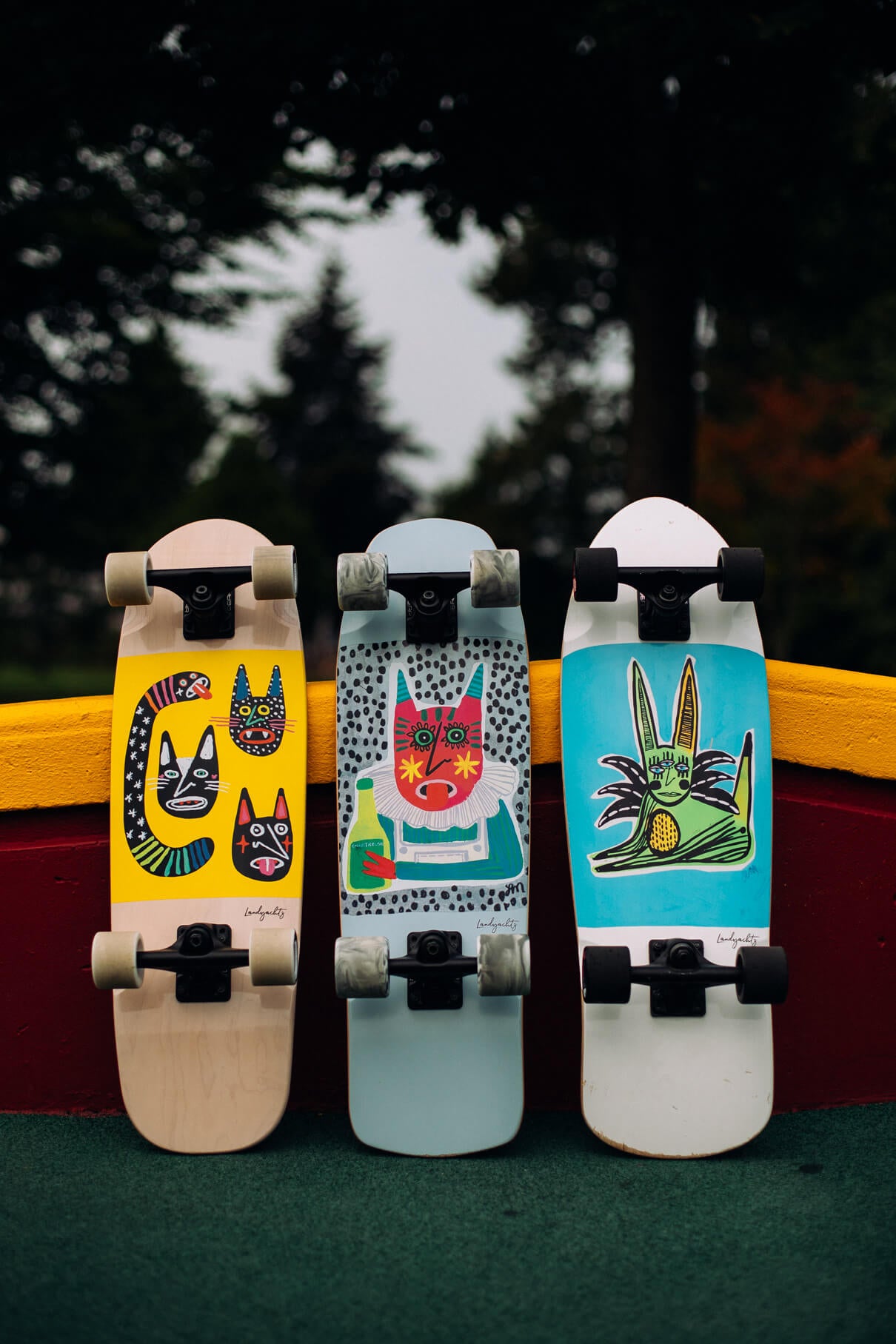 Landyachtz Dinghy Series Skateboard, Shape 9 Chartreuse Complete