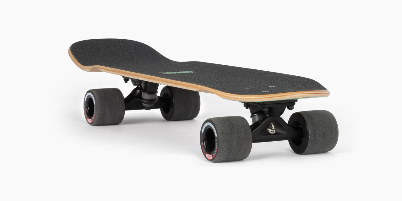 Landyachtz Dinghy Series Skateboard, Creature Complete