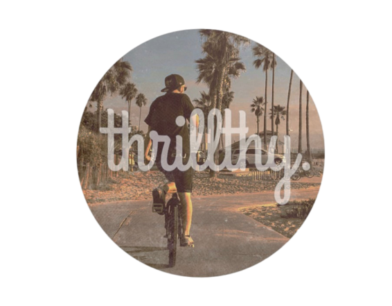 thrillthy Retro Vibes Round Sticker 3" Single Sticker