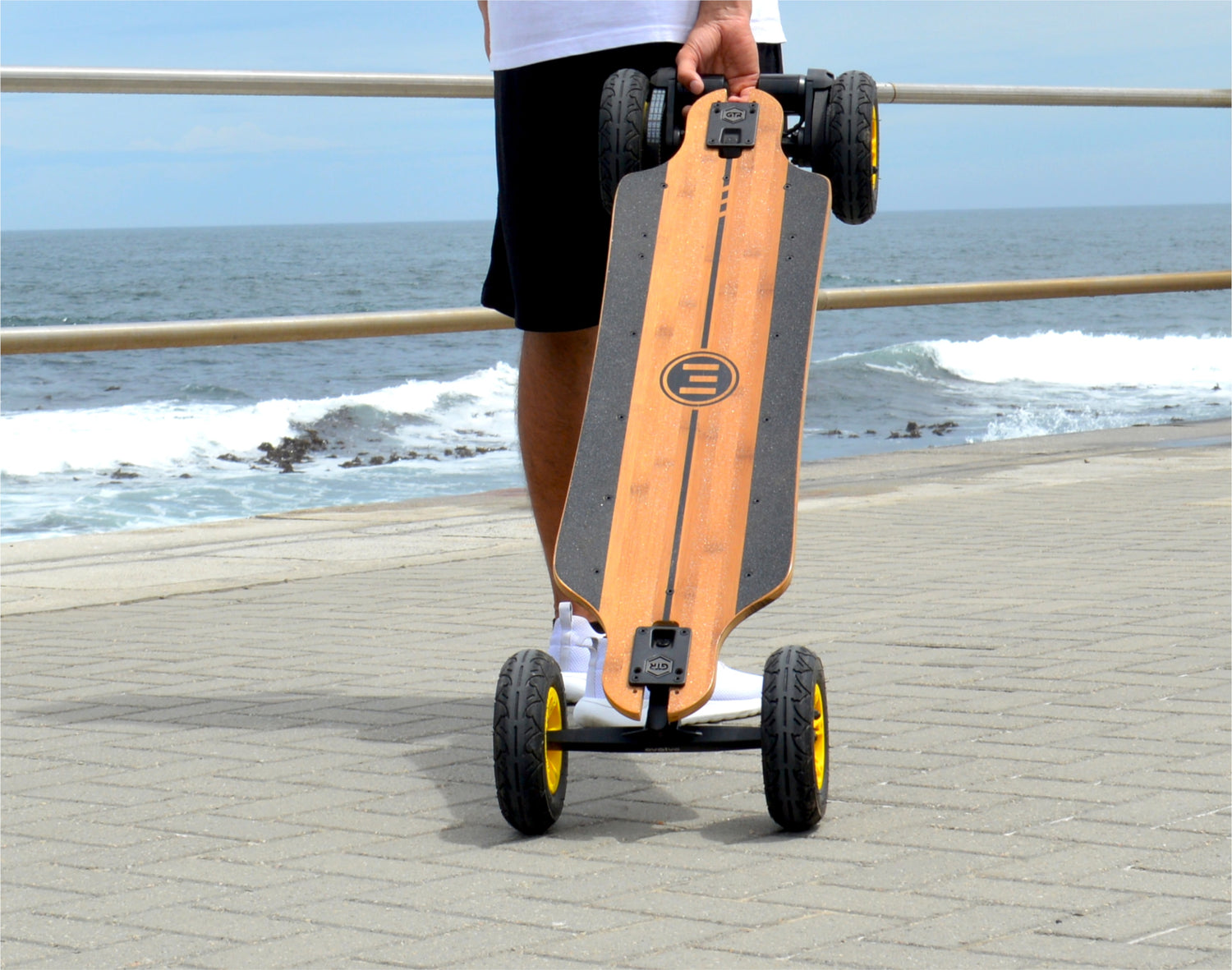 Best Electric Skateboard [Expert Guide, With 10 Editor-Approved Boards]