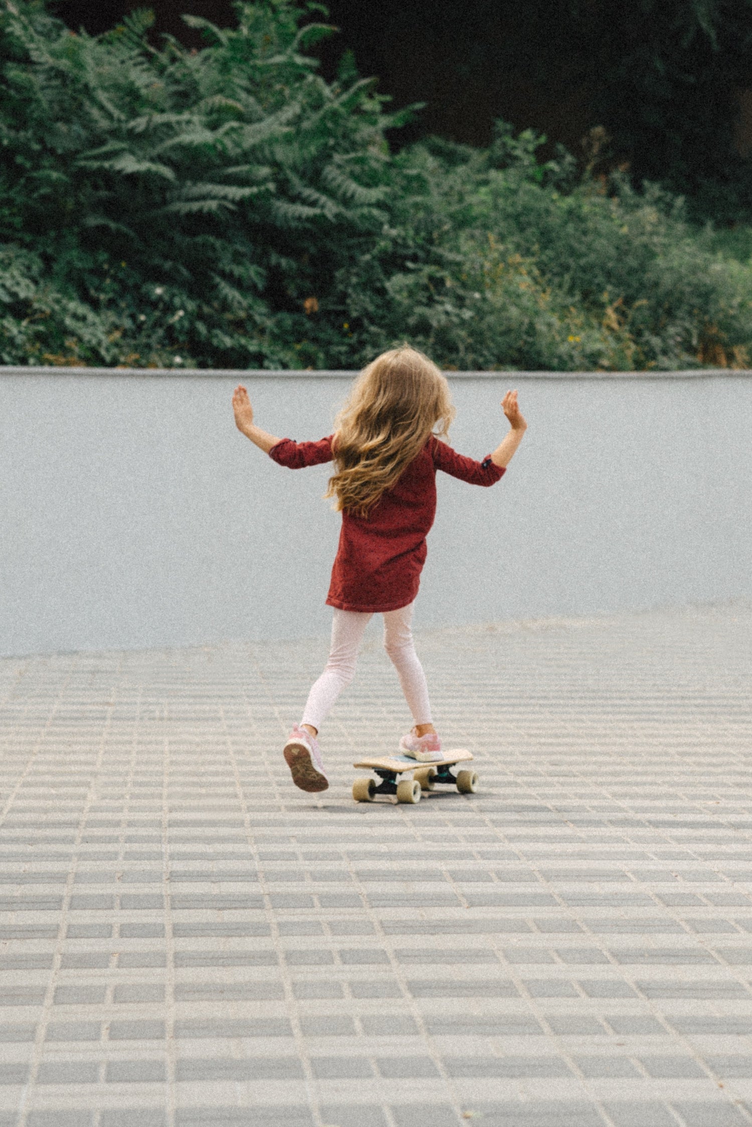 Best Skateboards For 7 Year Old [All You Need To Know]