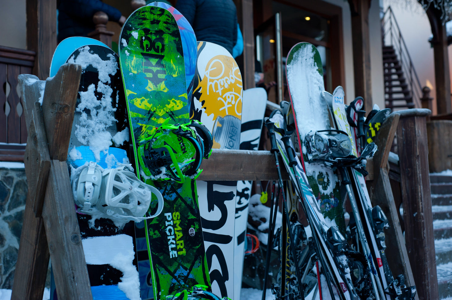 The Best Way to Ship Your Skis, Snowboard & Equipment