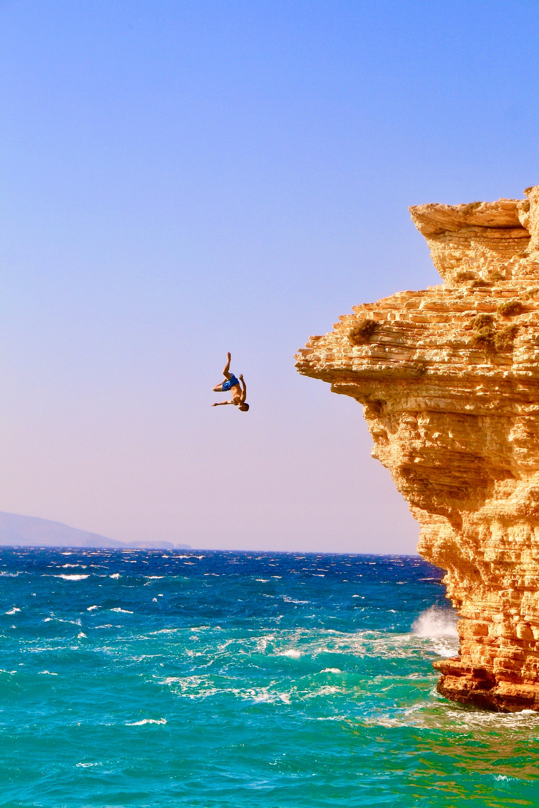 Cliff Diving [An Epic + Comprehensive Guide To This Insane Sport]