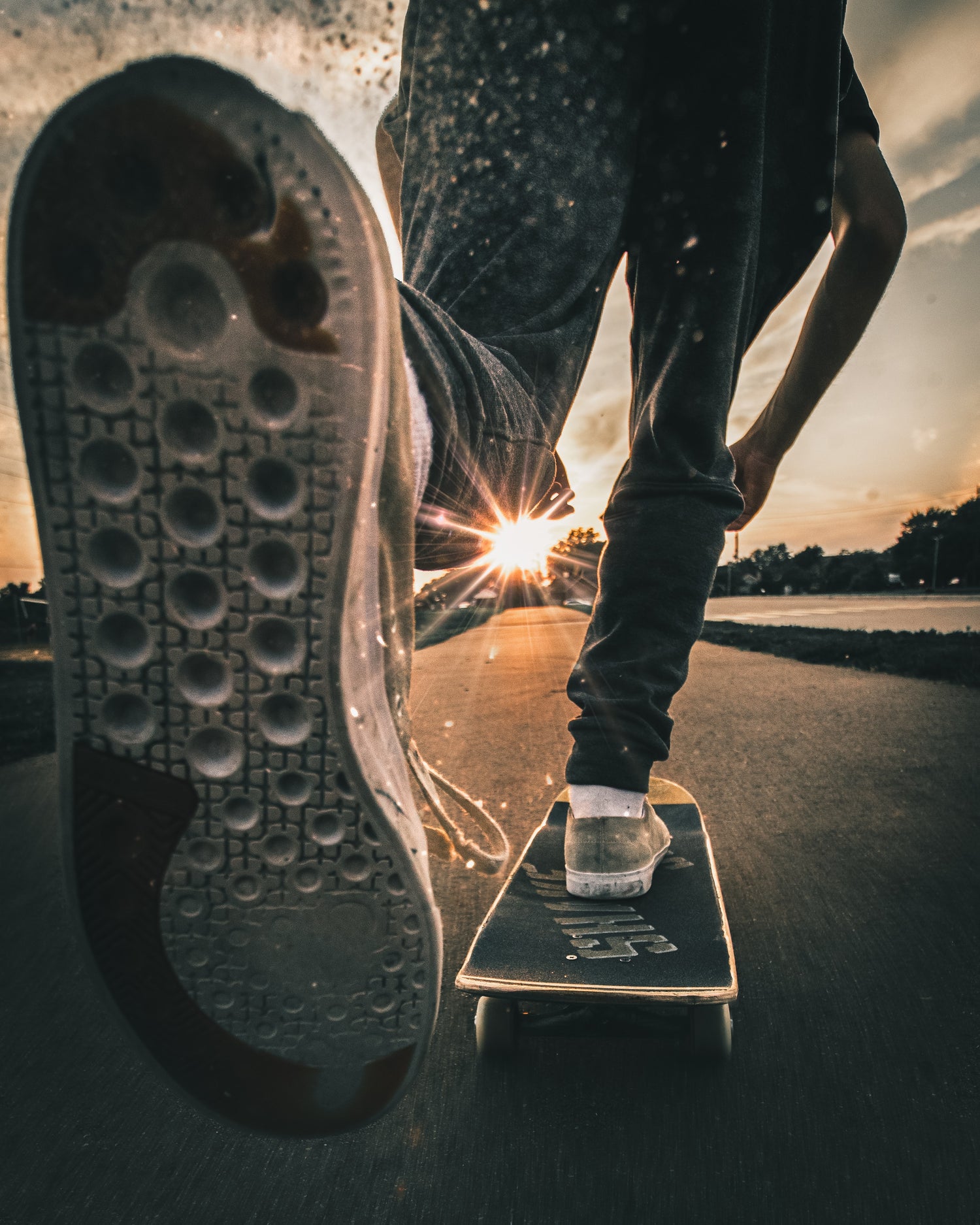 Skateboarding For Beginners [Everything You Need To Know]
