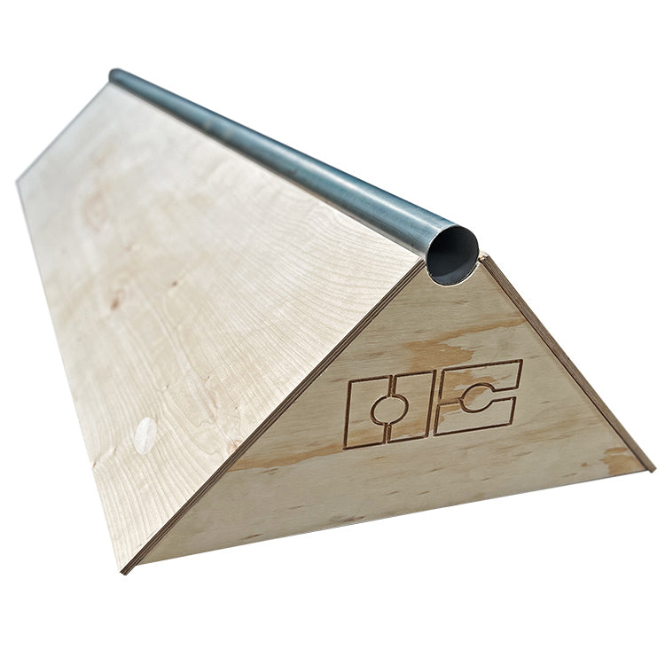 Triangle Apple Rail