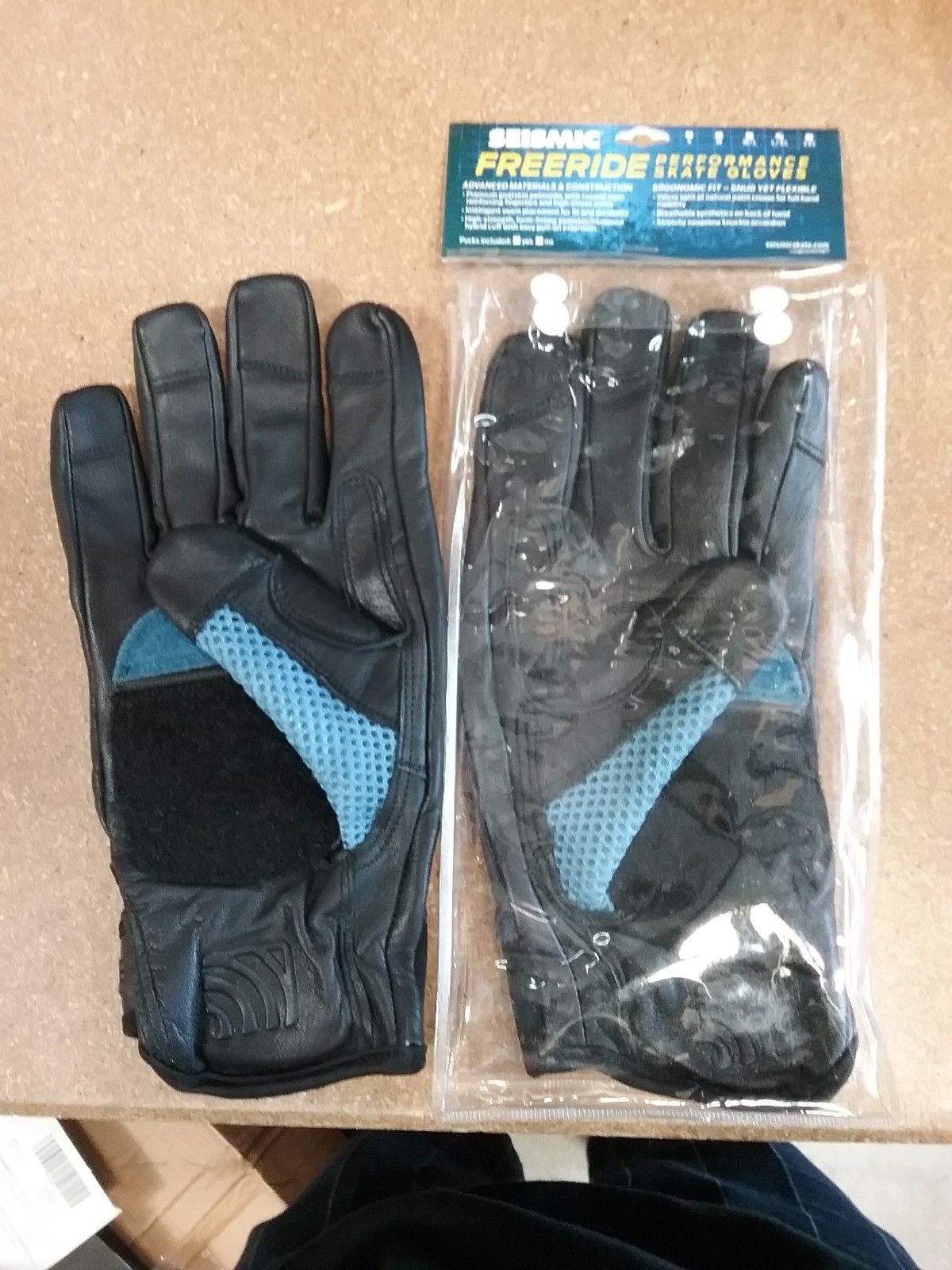 Seismic Free Ride Performance Skate Gloves (No Pucks) , L/XL
