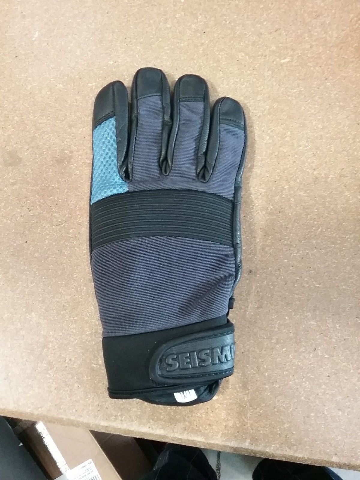 Seismic Free Ride Performance Skate Gloves (No Pucks) , L/XL